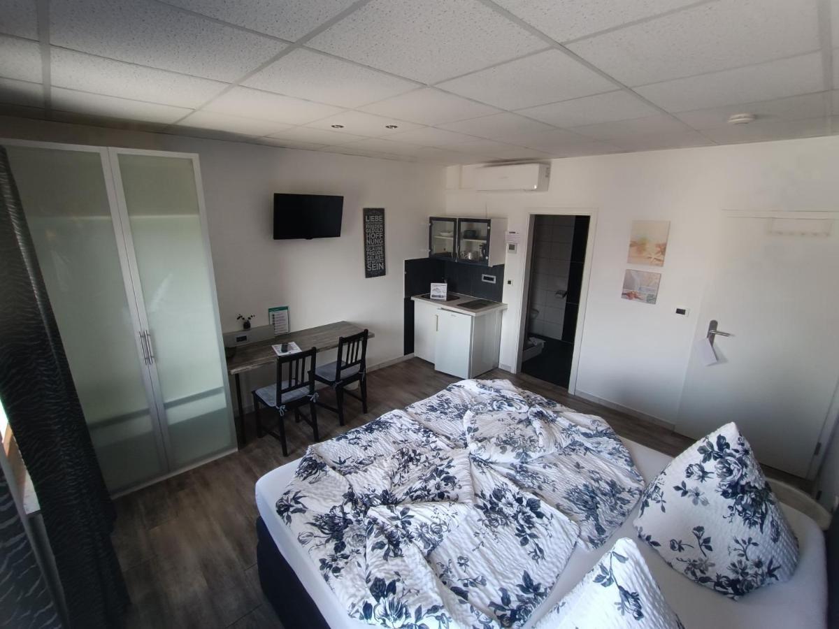 Boardinghouse Sinsheim Zentral Am Burgplatz Hostel Εξωτερικό φωτογραφία