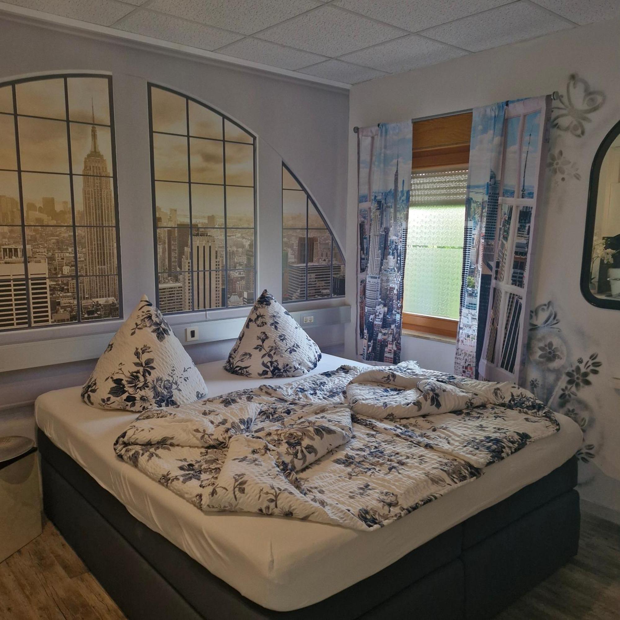 Boardinghouse Sinsheim Zentral Am Burgplatz Hostel Εξωτερικό φωτογραφία
