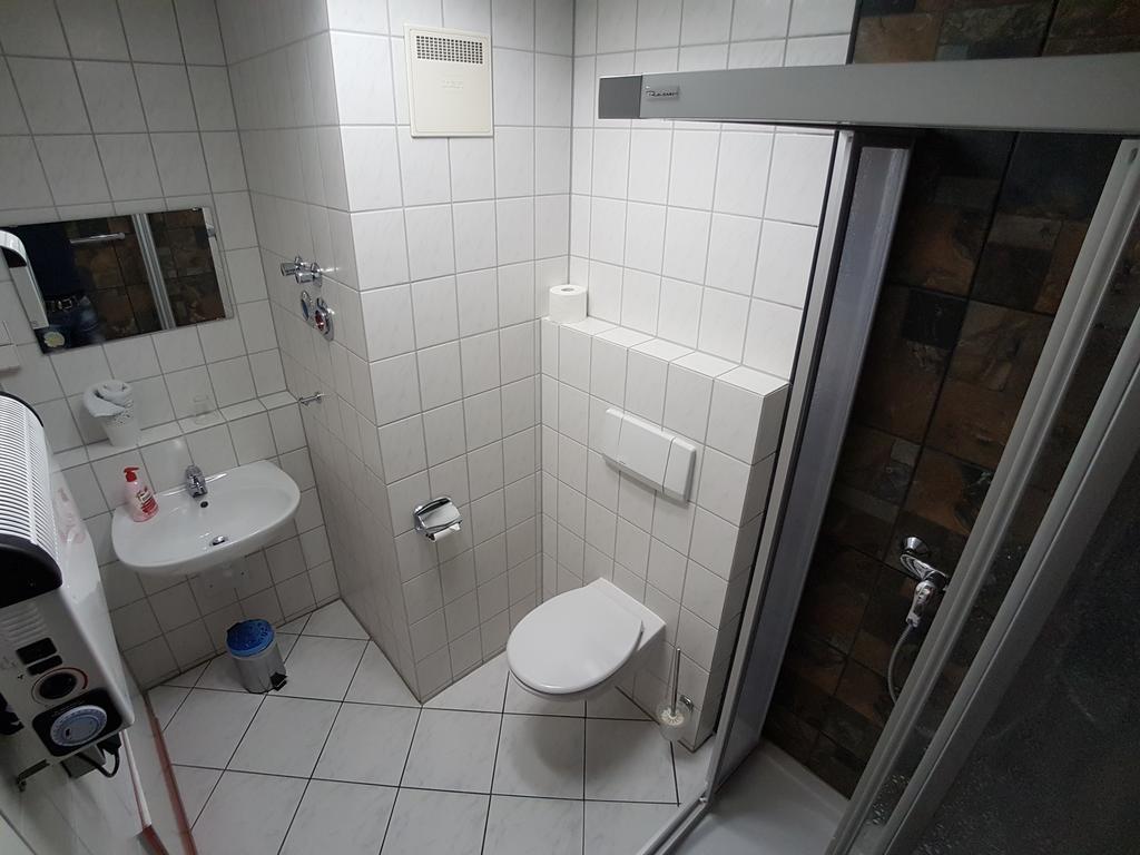 Boardinghouse Sinsheim Zentral Am Burgplatz Hostel Εξωτερικό φωτογραφία