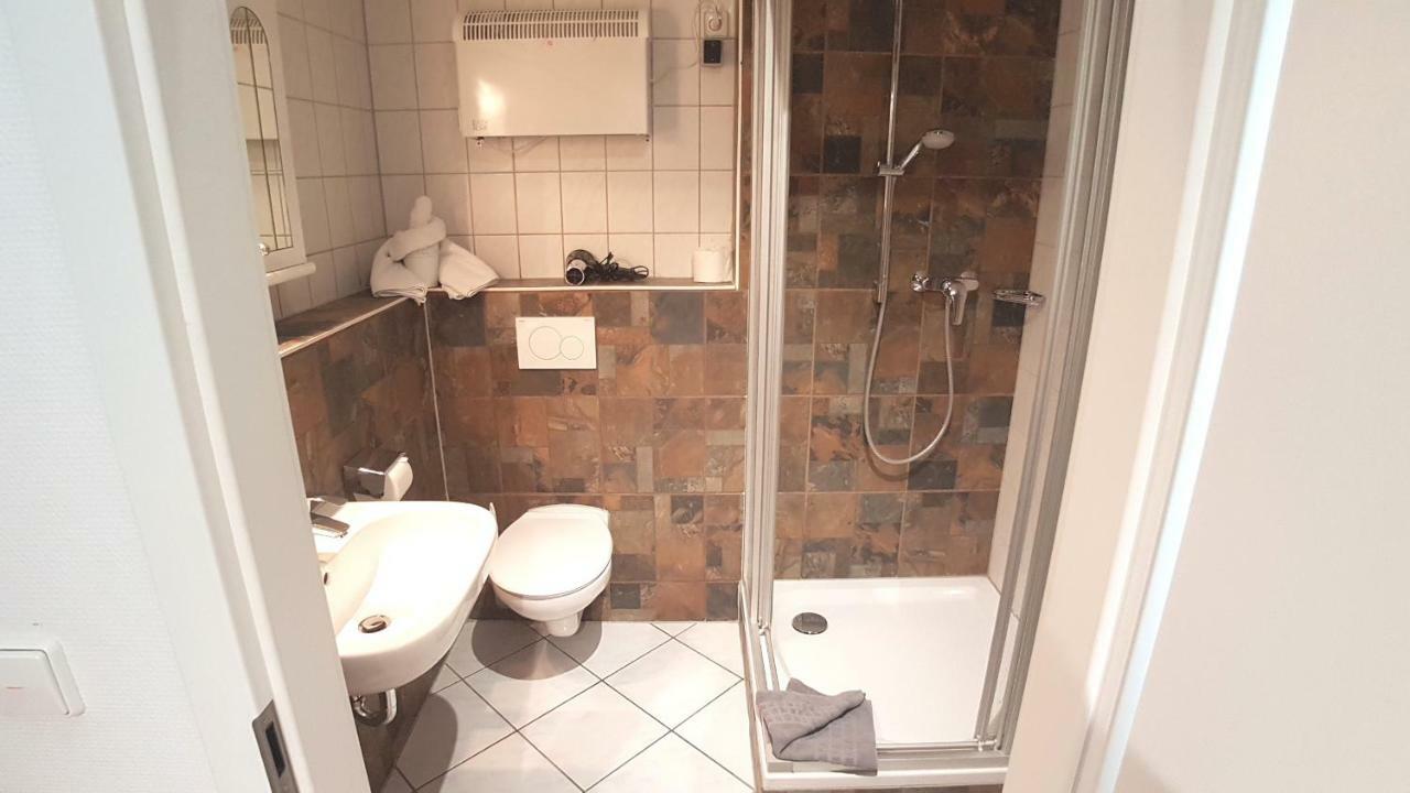 Boardinghouse Sinsheim Zentral Am Burgplatz Hostel Εξωτερικό φωτογραφία